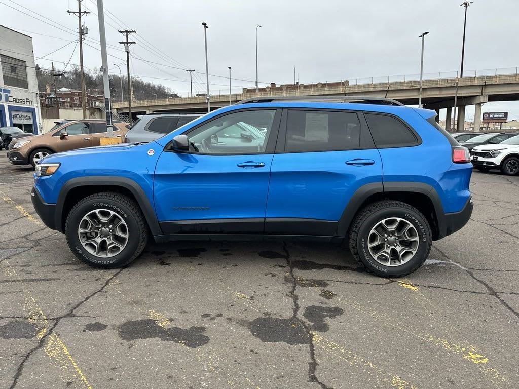 Used 2020 Jeep Cherokee Trailhawk with VIN 1C4PJMBX0LD614041 for sale in Duluth, Minnesota