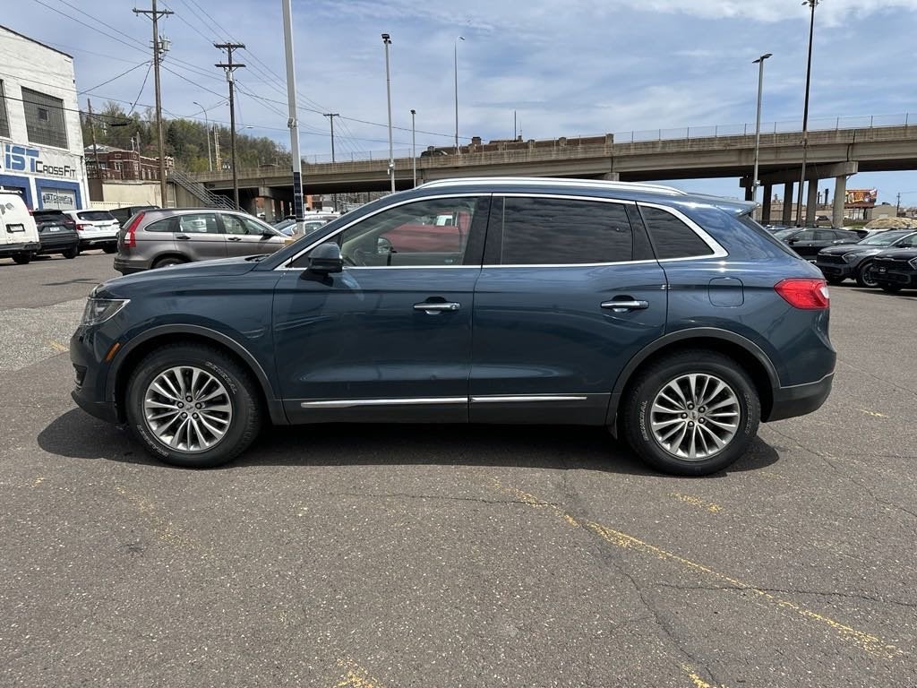 Used 2016 Lincoln MKX Select with VIN 2LMTJ8KP5GBL27229 for sale in Duluth, Minnesota