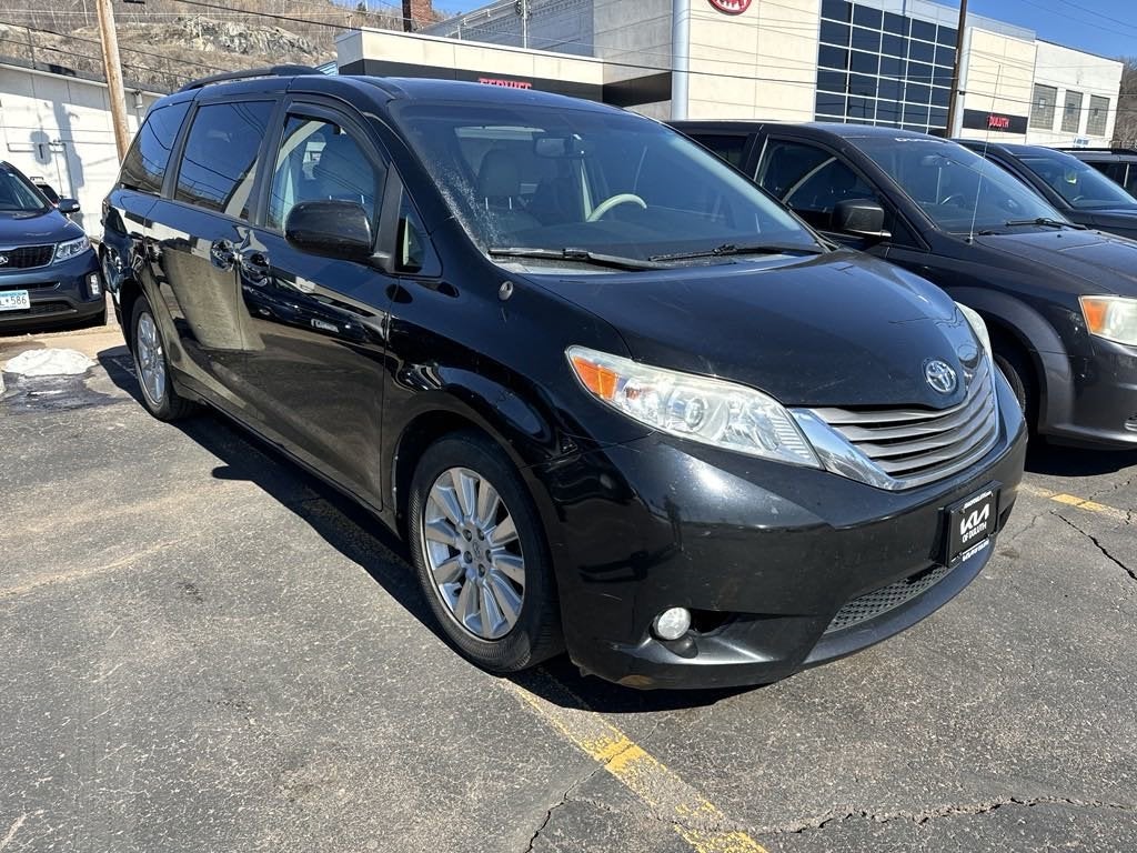 Used 2011 Toyota Sienna XLE with VIN 5TDDK3DCXBS022265 for sale in Duluth, Minnesota