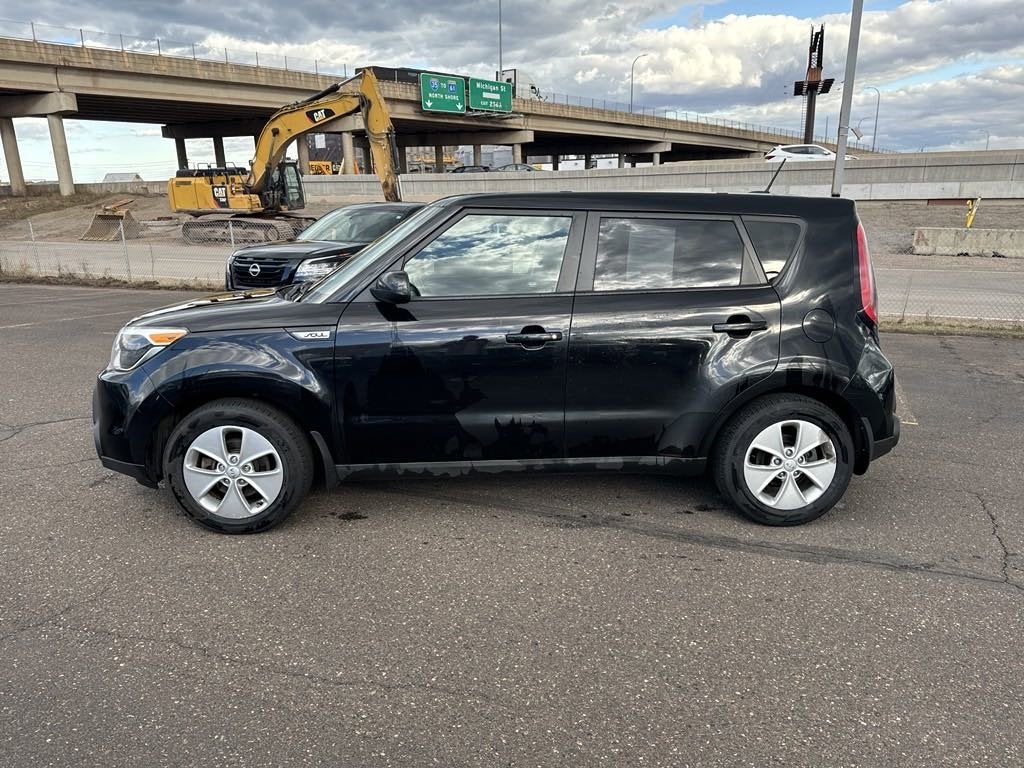 Used 2015 Kia Soul  with VIN KNDJN2A2XF7813802 for sale in Duluth, Minnesota